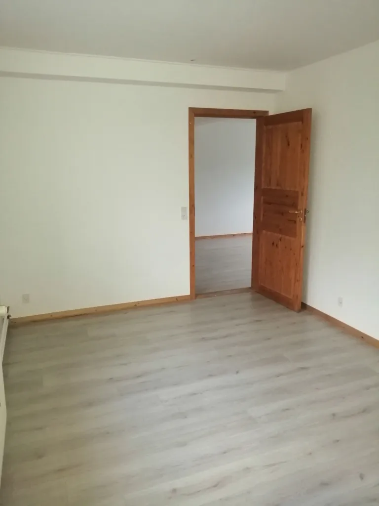 Stanze - Bright 3-Bedroom Flat in Pederstrup