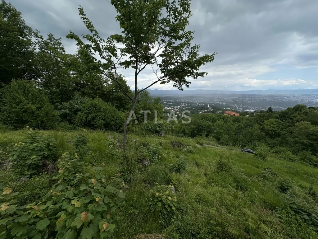 Jardin - Building Plot with Panoramic View in Matulji