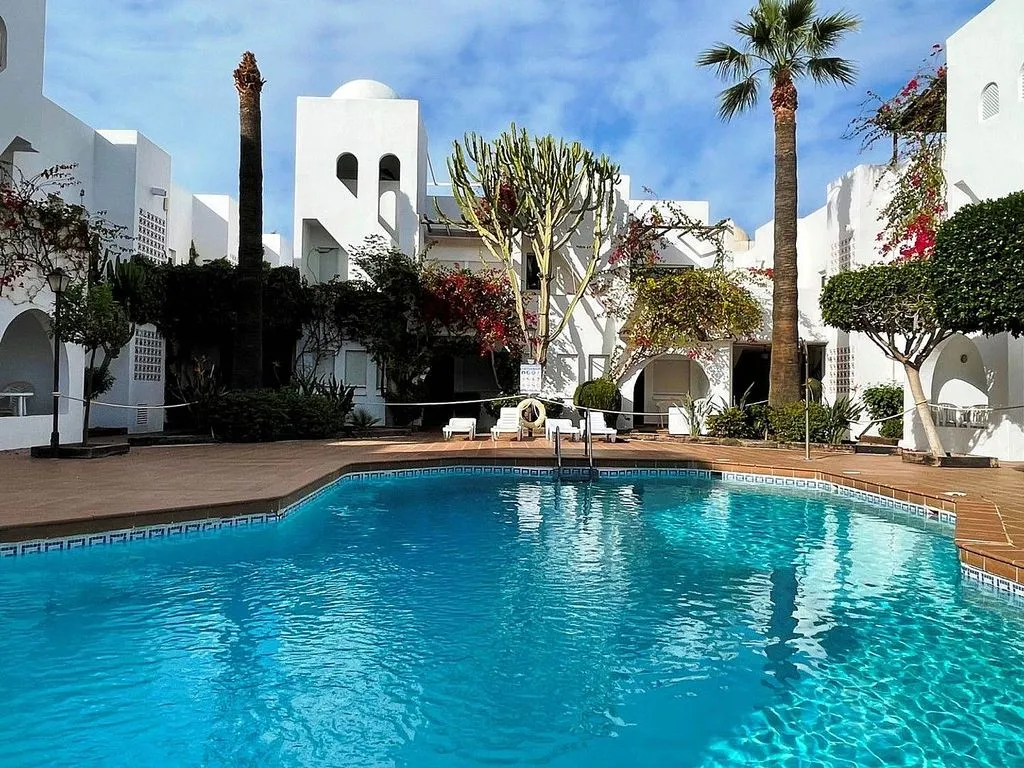 Bassein - Ground Floor Apartment with Pool View in Vera