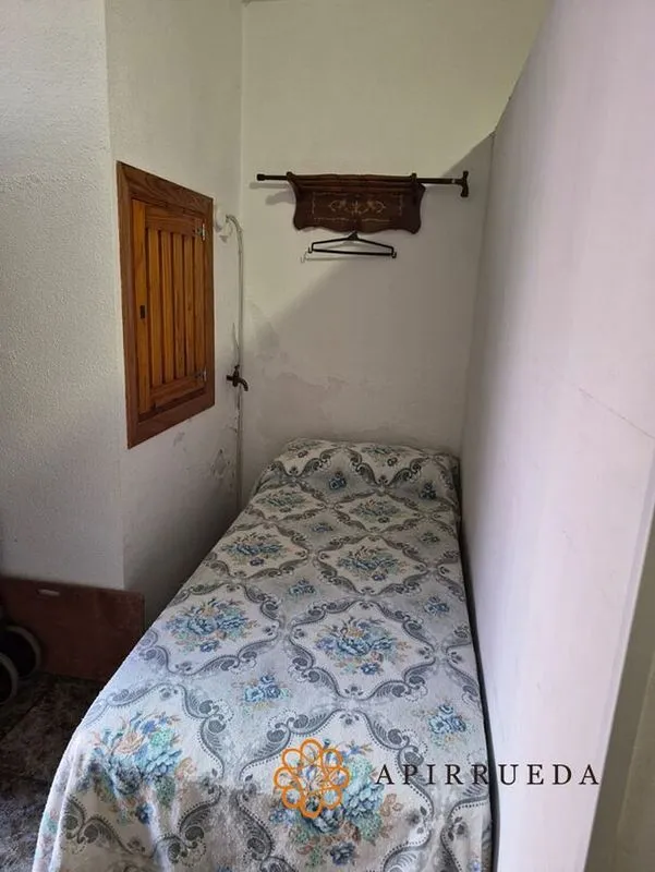 Chambres - Traditional Chalet with Balcón in Alborge