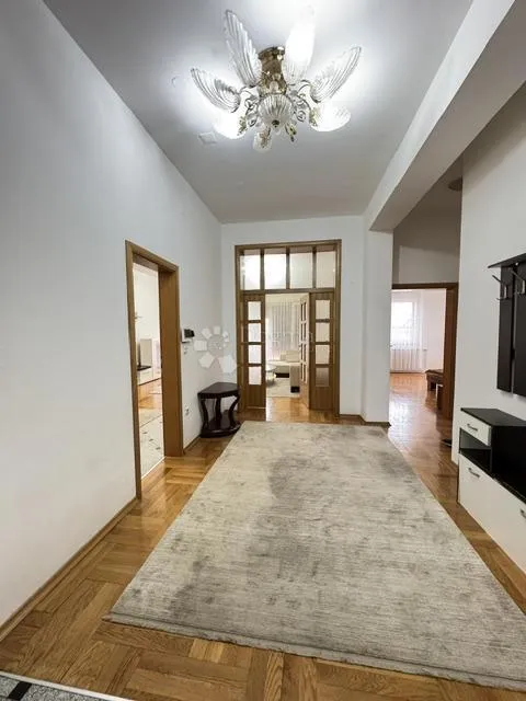 Elutuba - Flat for 15 Workers in Gornja Dubrava