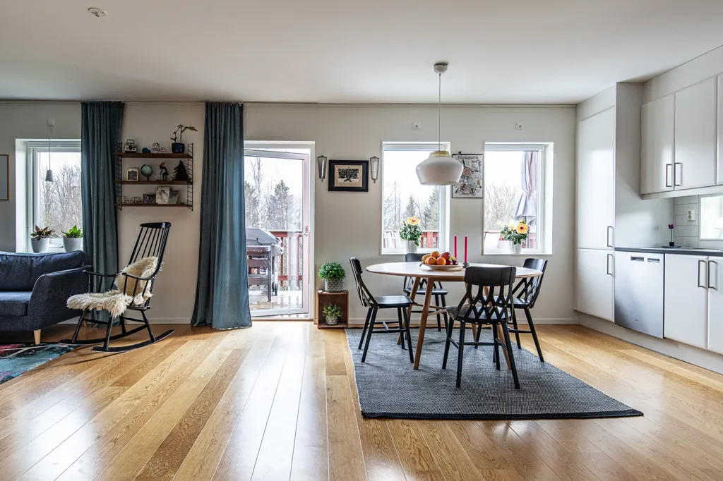 Dining Room - Corner 4th Floor Flat with Balcony in Odensala