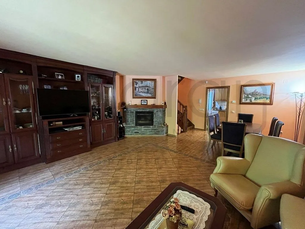 Séjour - Luxury Semidetached House with River View in Vielha