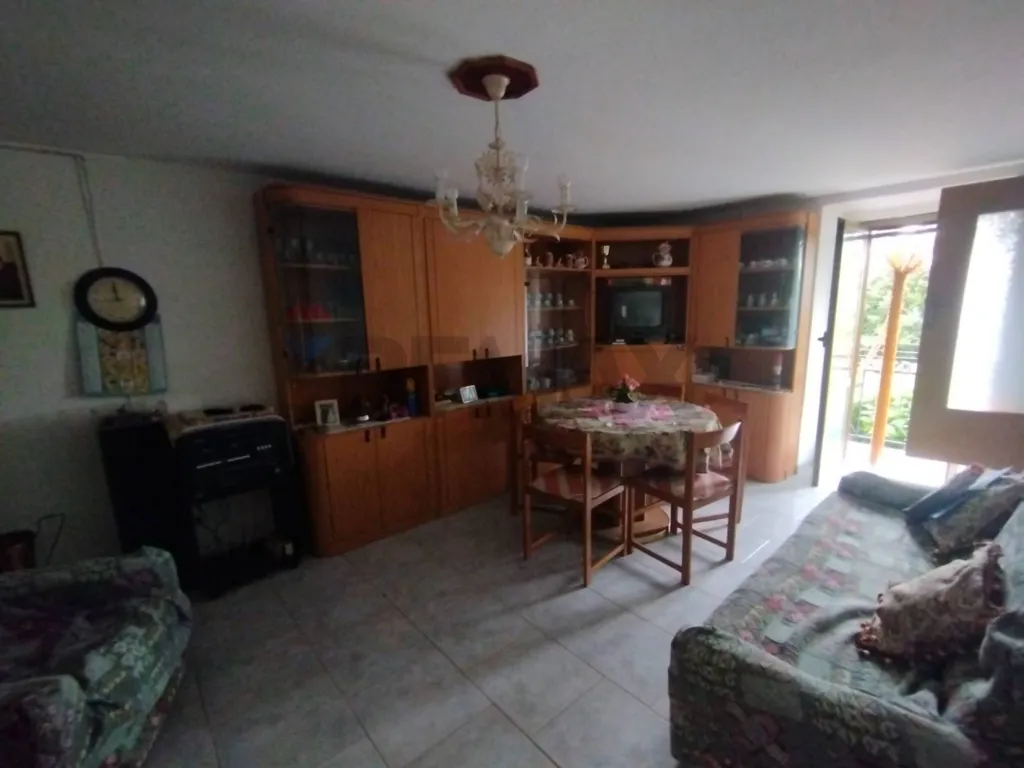 Söögituba - Semi-Independent House in Lucito