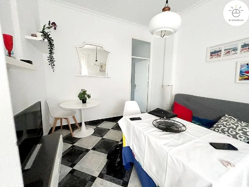 Salle à manger - Apartment with South View near Cathedral