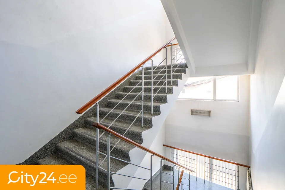 Toad - Three-Storey Industrial Building with Large Plot in Riga