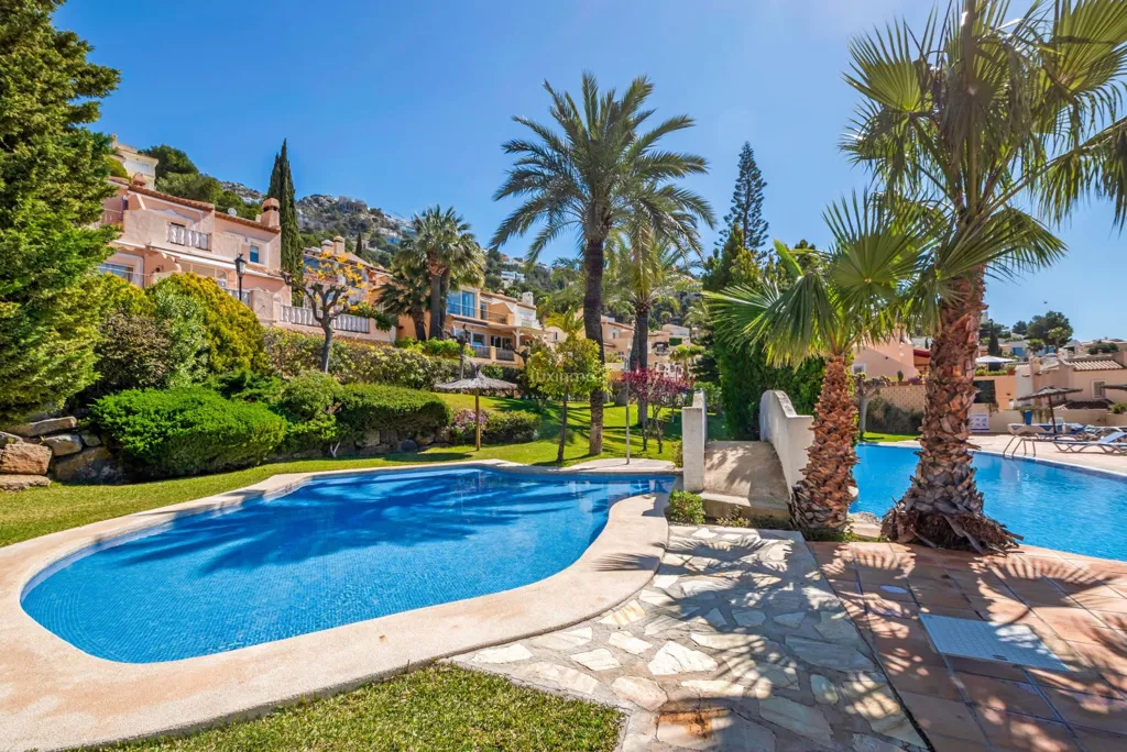 Piscine - Refurbished Villa with Panoramic Views in Altea Hills