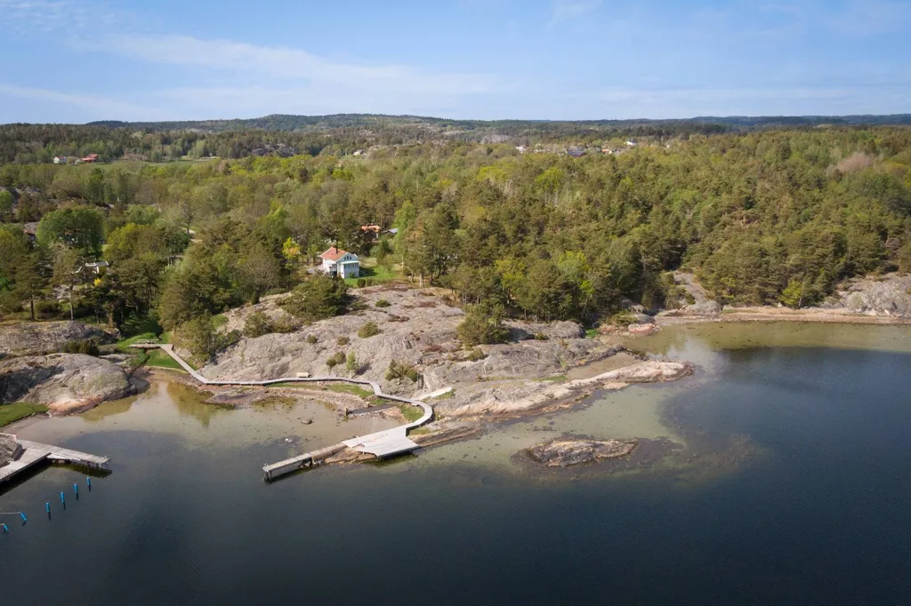 2-toaline maja asukohas Orust kommun