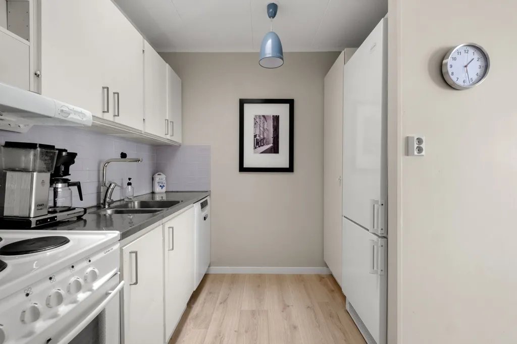 Köök - Apartment with Balcony in Öringe