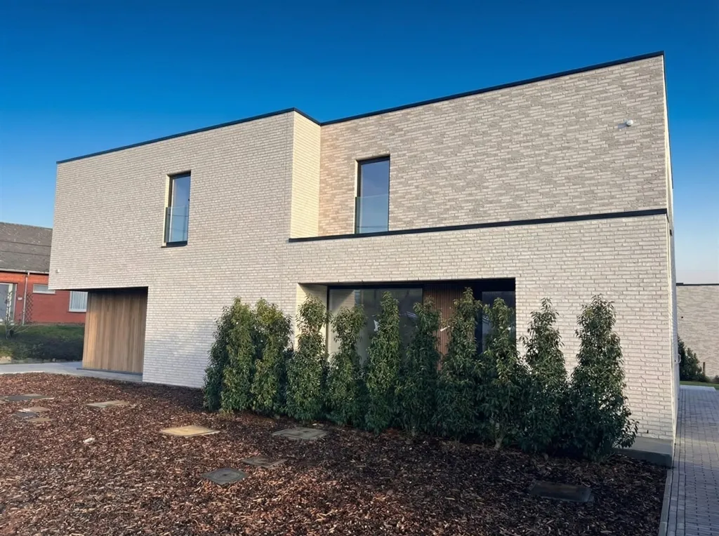 Exterior - Contemporary House with Garden in Korbeek-Dijle