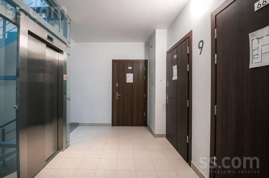 hallway_entrance