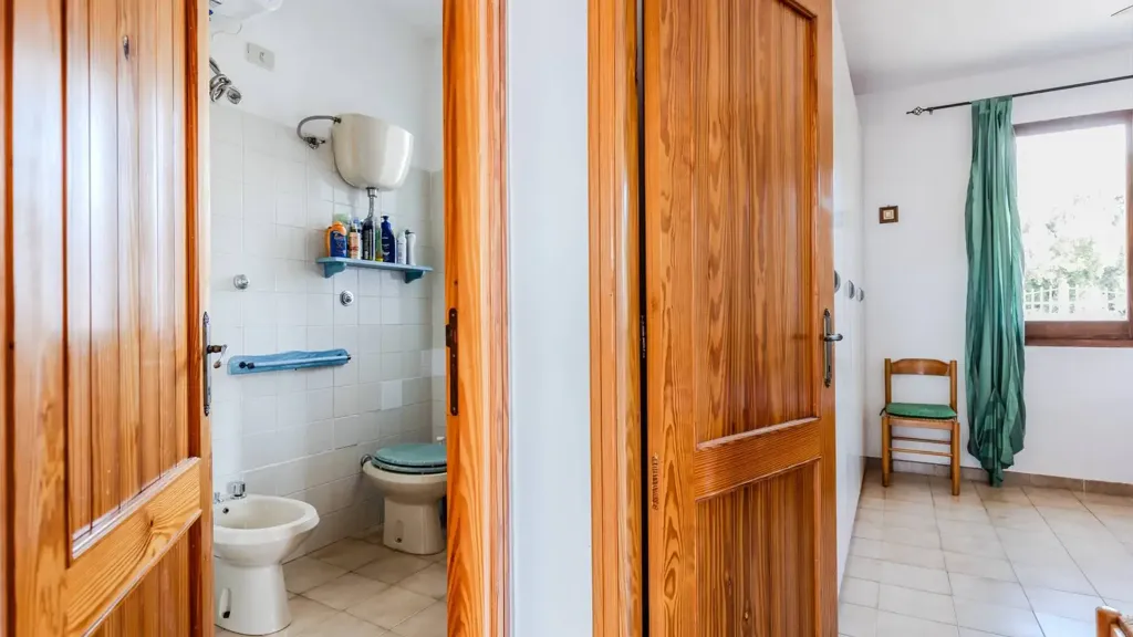 6-room house in IT