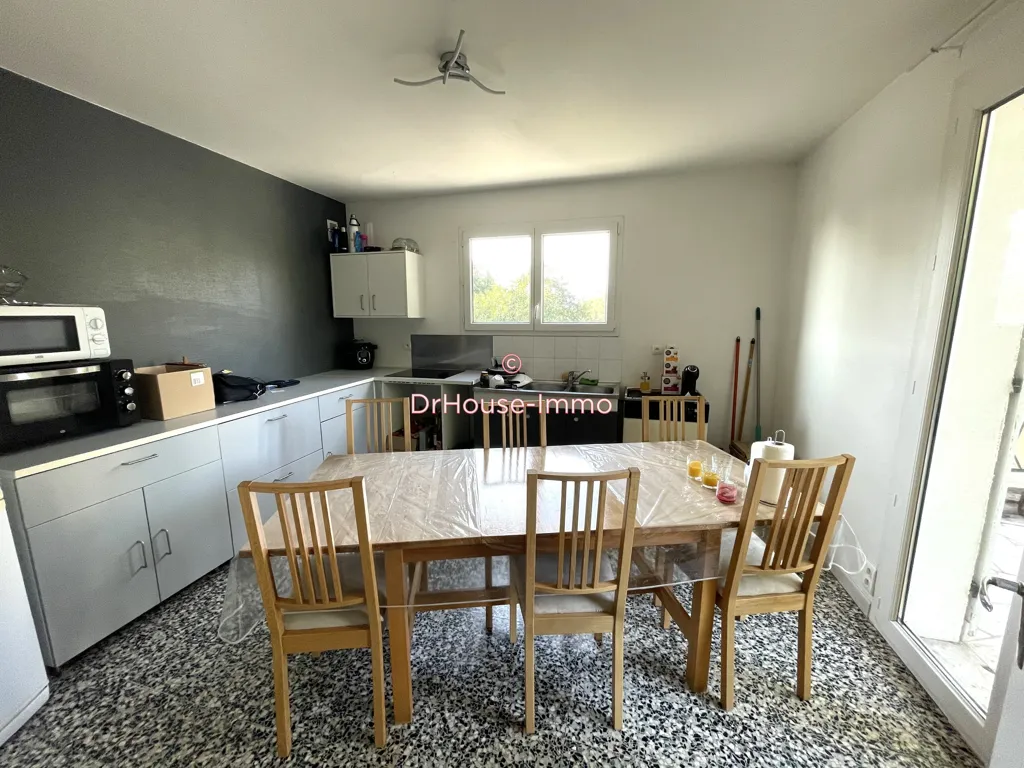 Salle à manger - Maison avec Deux Appartements à Longvic