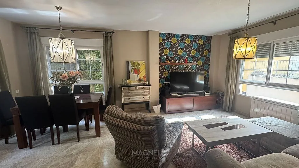Séjour - Bungalow with Garden and Terrace in Elda
