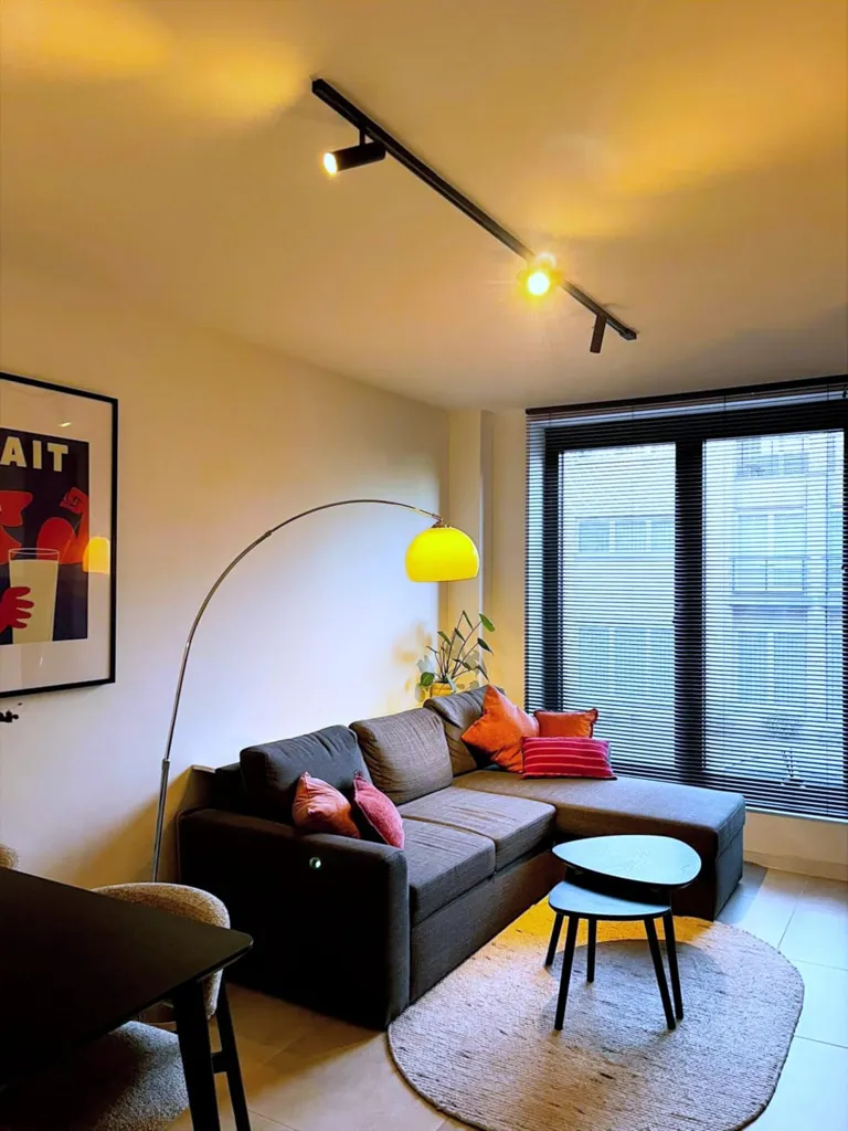 Séjour - Rijwoning Moderne avec Garage à Nijlen