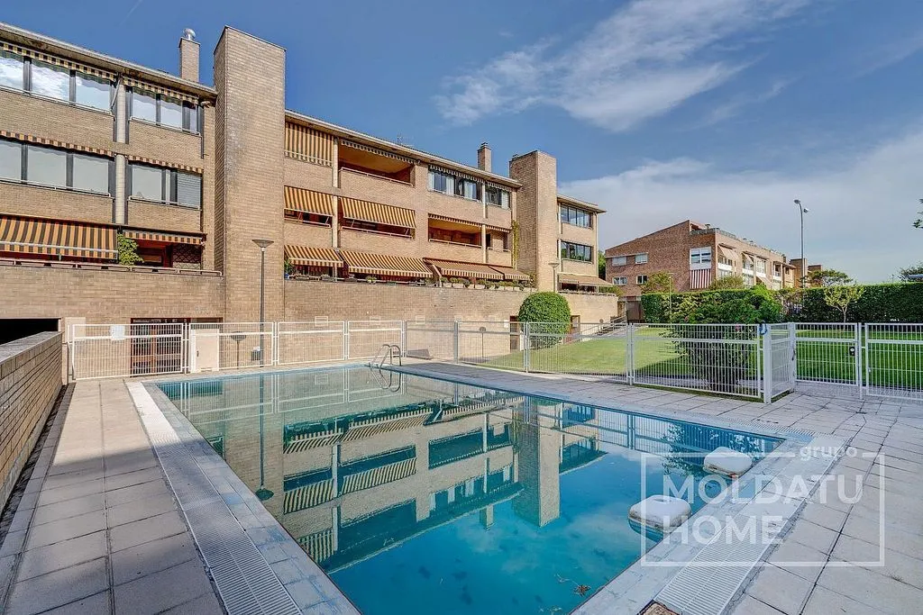 pool_area