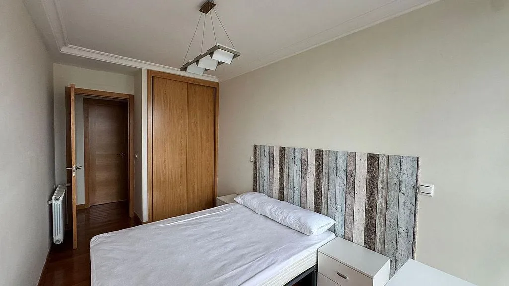 Chambres - Apartment with Garage in El Astillero