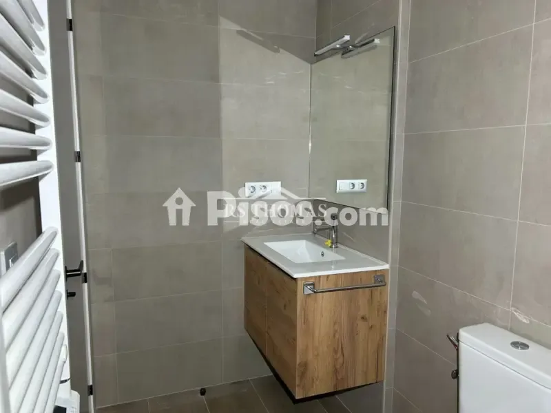Vannitoad - New Flat with Patio in Escaldes Centre