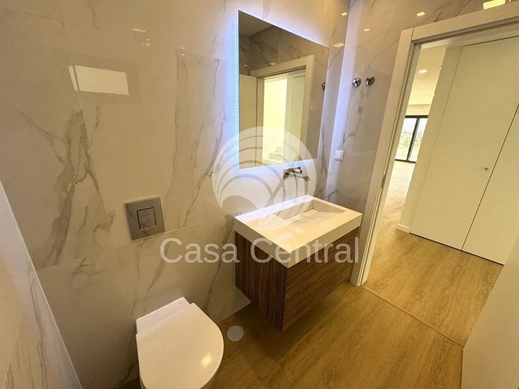 Vannitoad - Luxury House with Pool in Loures