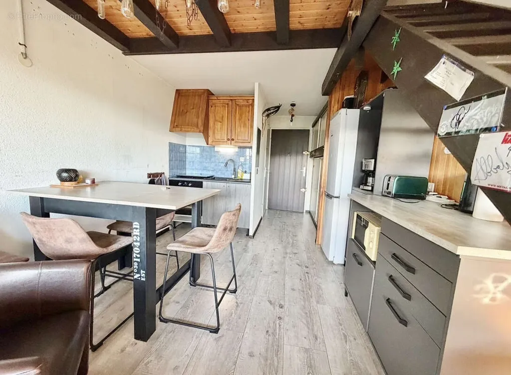 Cuisine - Appartement Duplex avec Vue Montagnes à Bogève