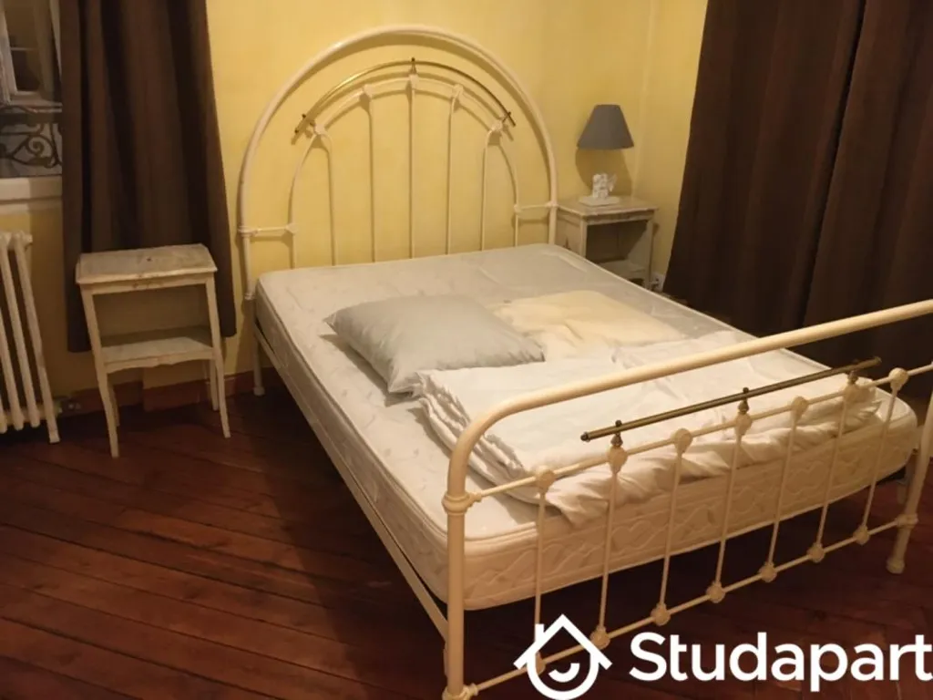 Magamistoad - Fully Furnished Flat with Balcony in Central Location