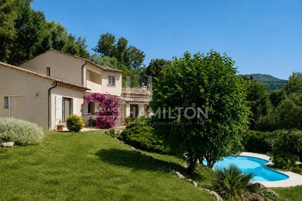 Välivaade - Luxury Villa with Pool in Grasse