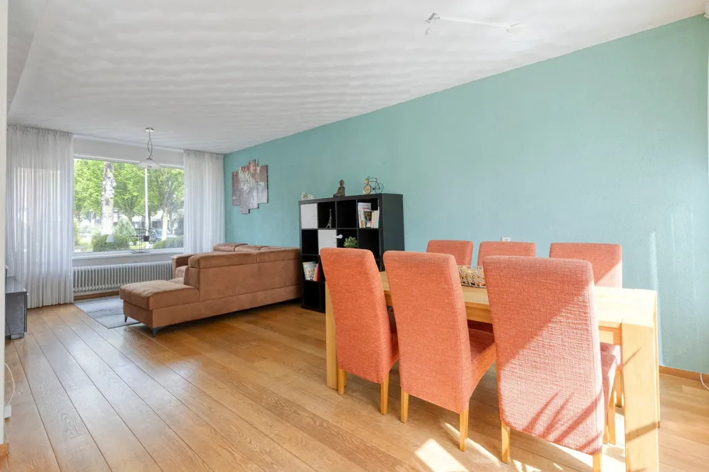Salle à manger - Modernised Corner House with Garden in Tempel