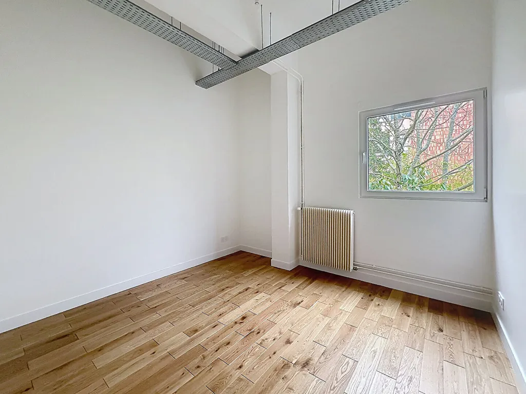 Pièces - Appartement Loft avec Parking à Suresnes