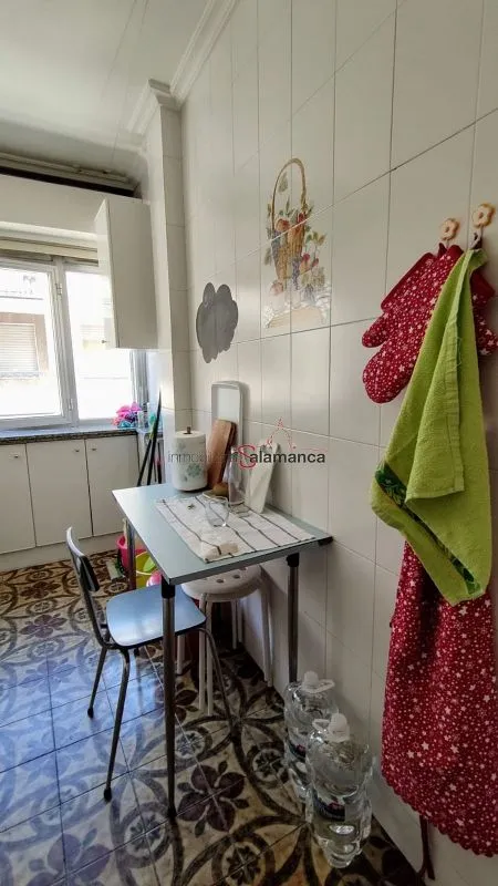Cuisine - 3-Bedroom Furnished Flat near Puerta de Zamora