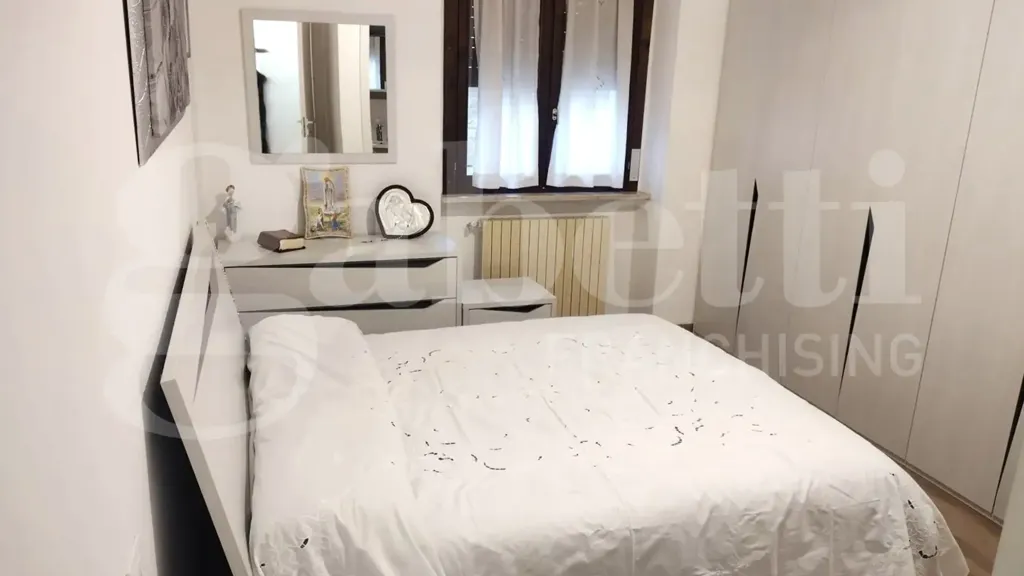 Magamistoad - Rear-Facing Apartment with Terrace in Chieti