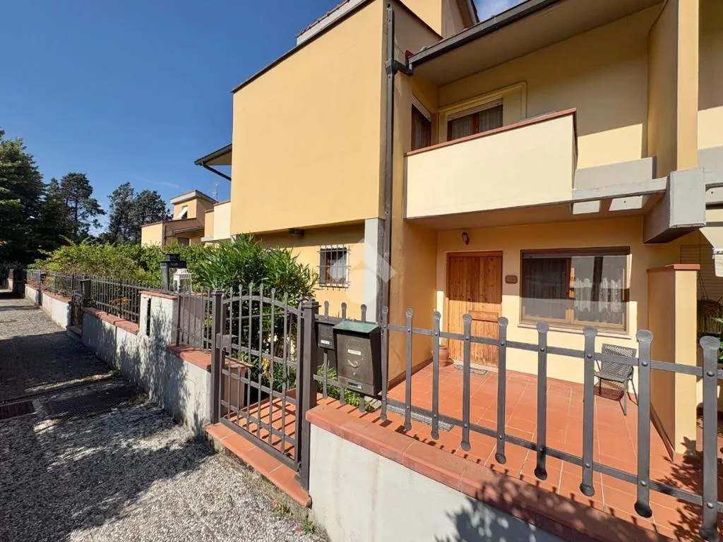 Välivaade - Terraced Villa with Garden in Pelago