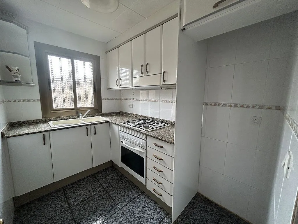 Cuisine - Single-Storey House with Terrace in La Collada