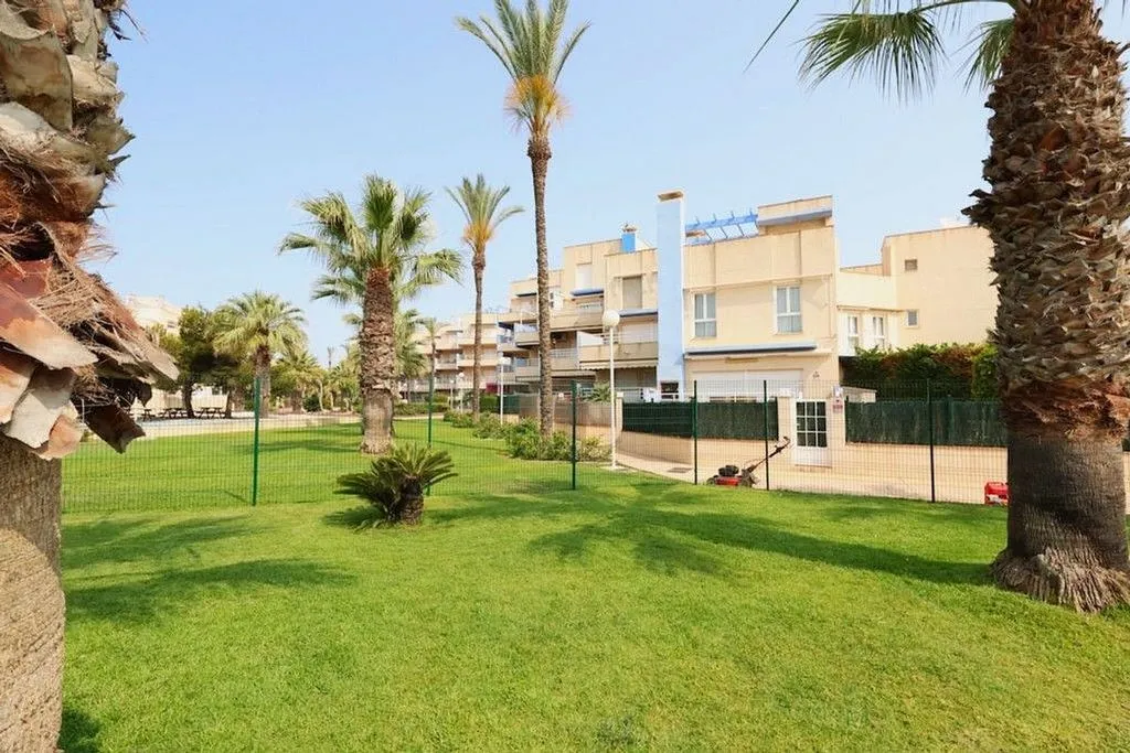 Seafront Apartment with Pool in Cabo Roig