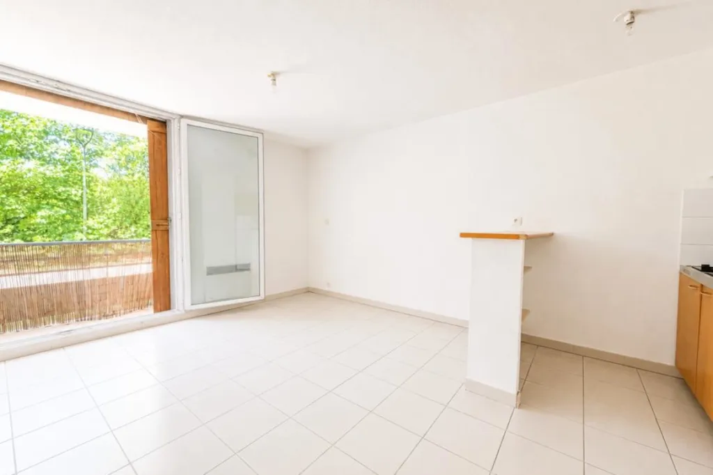 Köök - Studio with Balcony in Avignon Agroparc