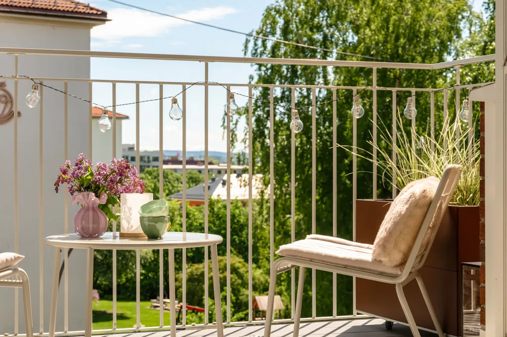 Rõdu - 2-Bedroom Apartment with Balcony in Oslo