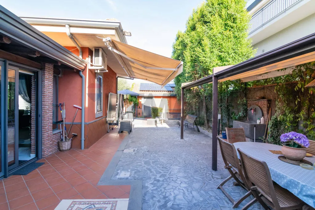 Maison 6 pièces à IT