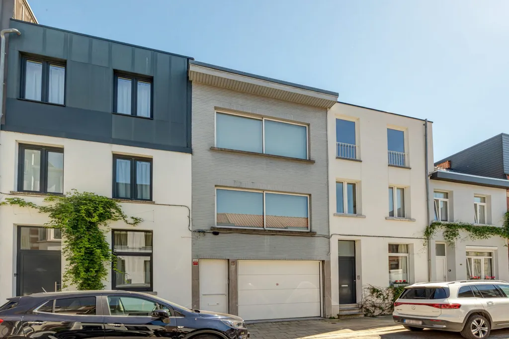 Extérieur - Duplex Contemporain avec Garage à Anvers