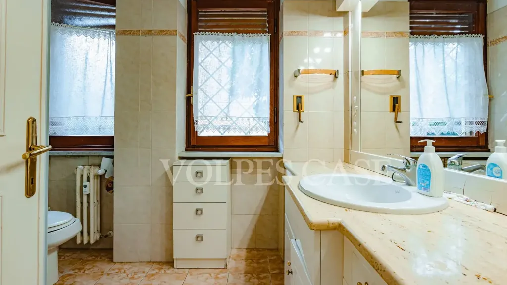 Salles de bain - Triplex with Terrace in Camilluccia, Rome