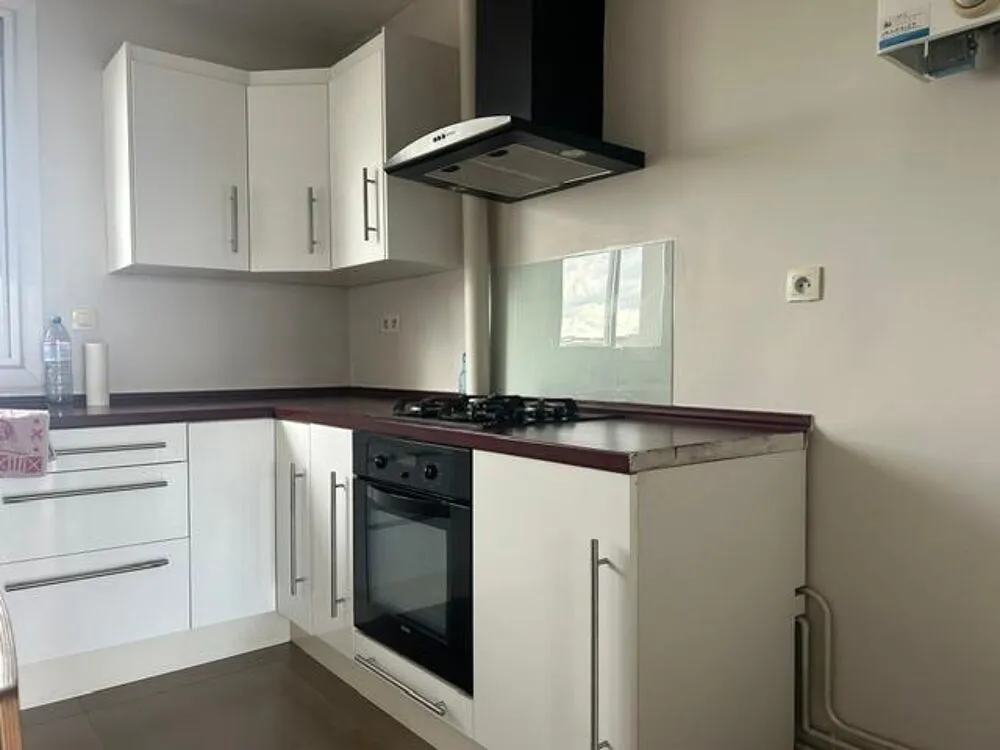 Köök - 3-Bed Apartment with Balcony in Argoulets