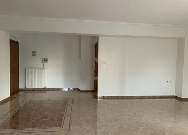 Living Room - Flat with Double-Frontage in Thessaloniki