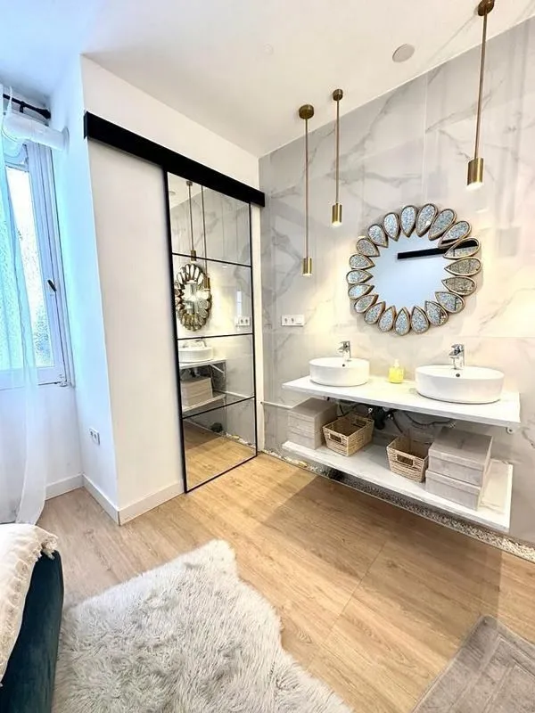 Salles de bain - Furnished Apartment with West View in Madrid