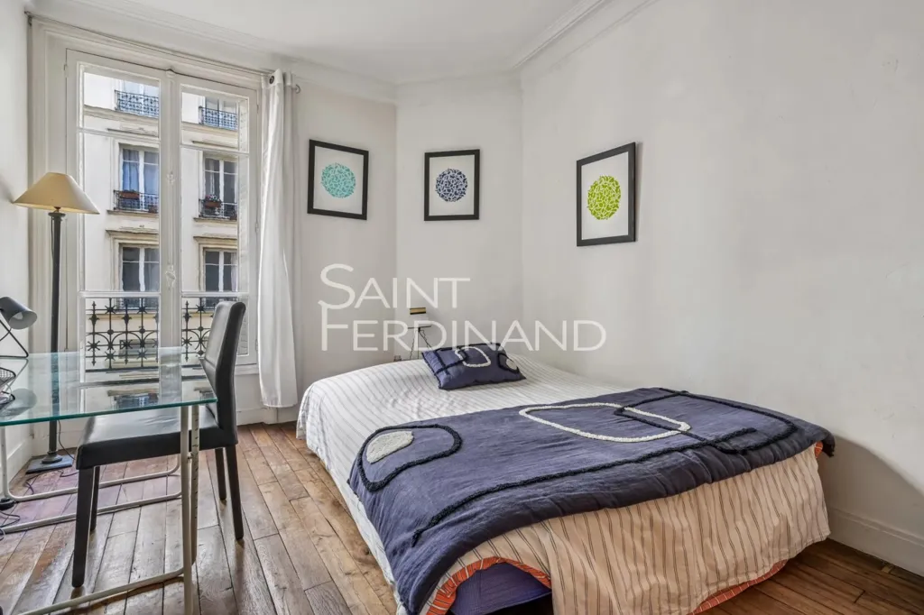 Chambres - Appartement Familial avec Parquet à Neuilly-sur-Seine