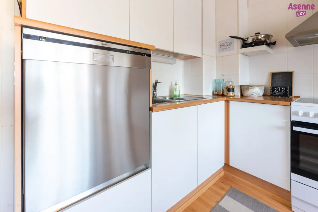 Köök - Spacious Apartment with Garden View in Mikkeli