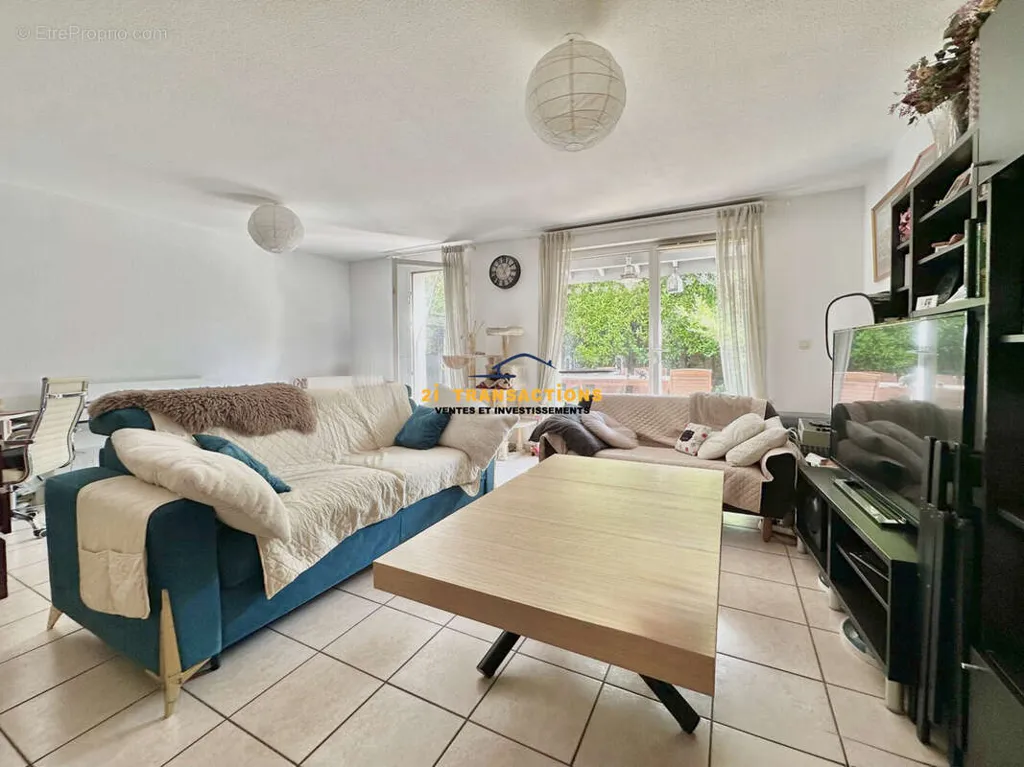 3-toaline korter asukohas Lyon-8e