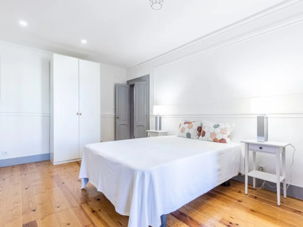 Chambres - 3-Bedroom Flat with Metro Access in Entrecampos