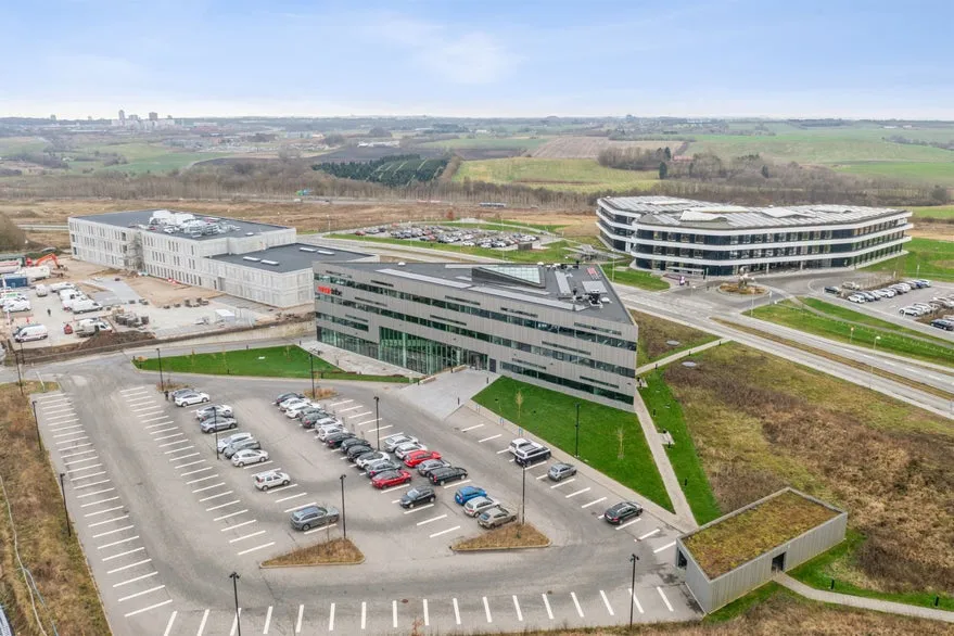 Vue aérienne - Modern Office Building with Flexible Spaces in Aarhus N