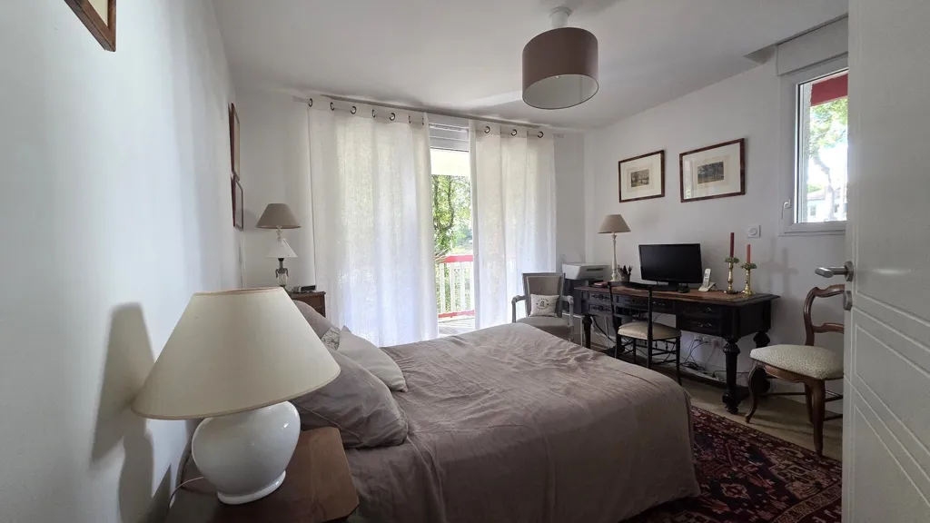 Chambres - Appartement Rénové avec Jardin à La Baule