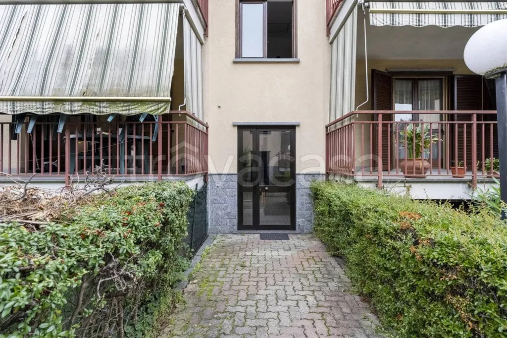 Jardin - Spacious Apartment with Terrace in Volpiano