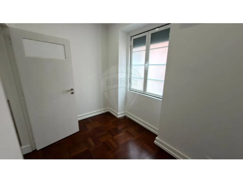 Pièces - Refurbished Office Space in Lisbon City Centre