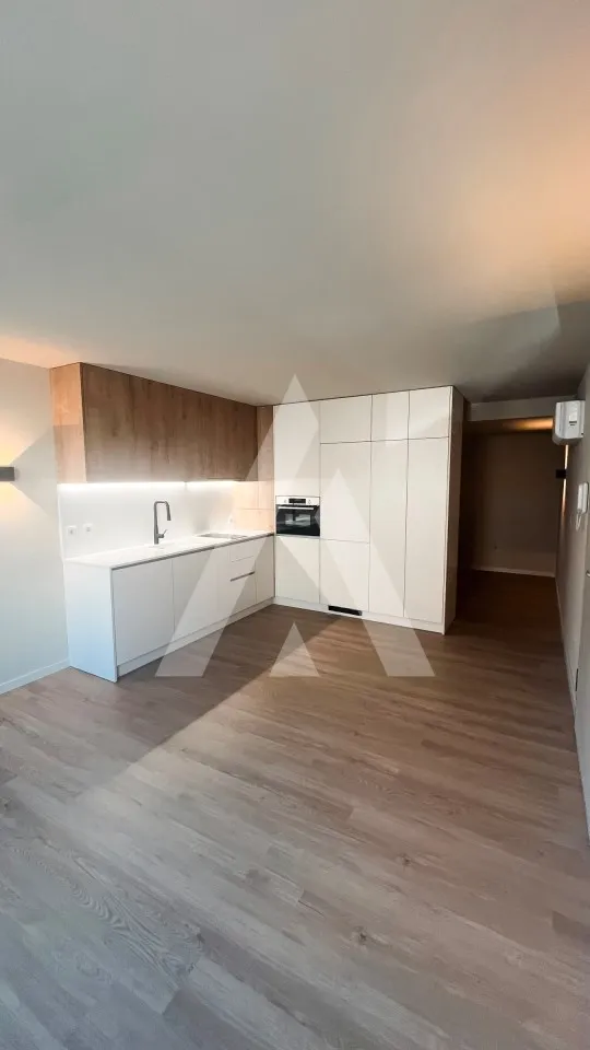 Cuisine - T1+1 Apartment with Canal View in Aveiro